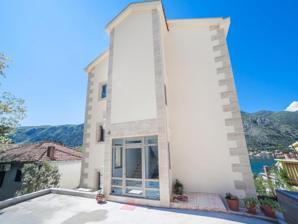 Apartments Castello Kotor Rom bilde