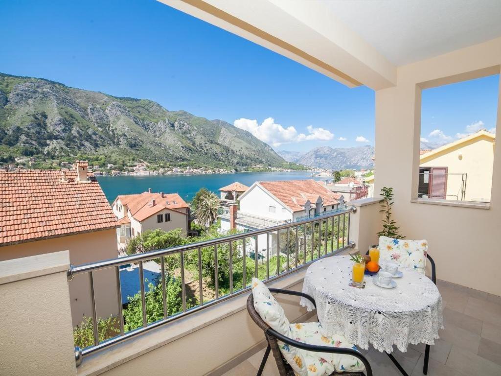Apartments Castello Kotor Rom bilde
