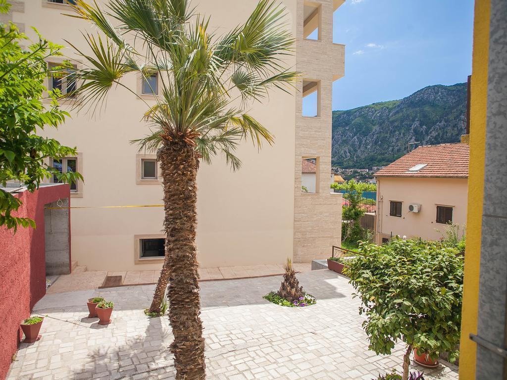 Apartments Castello Kotor Eksteriør bilde