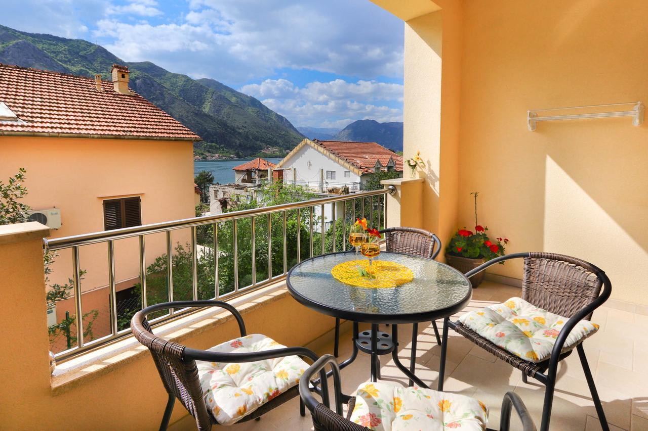 Apartments Castello Kotor Eksteriør bilde