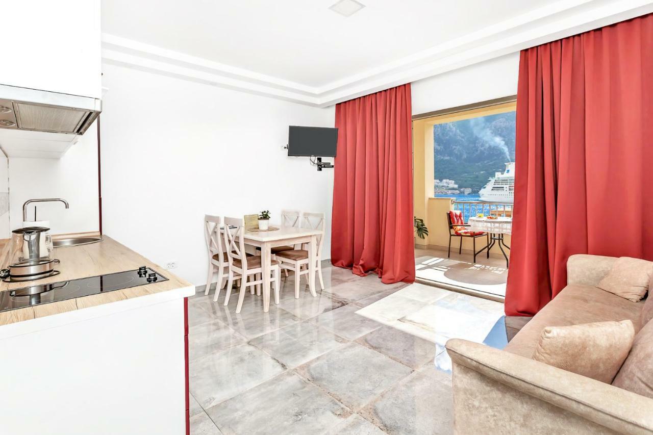 Apartments Castello Kotor Eksteriør bilde